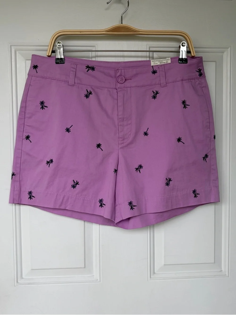 •St. John's Bay• NWT Palm Tree Print Mid-Rise Shorts - Size 12 - Picture 1 of 8